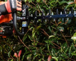 Echo HC-2020R Hedgetrimmer -Garden Tools Store 1 0000s 0001 2020rinuse3