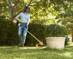 Stihl FSA60R Cordless Grass Trimmer Battery And Charger Set -Garden Tools Store 1 0000s 0002 FS FSA60R EU AW 009 e349ab8b 57f1 4720 8f1d b4e73038492c