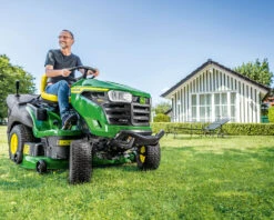 John Deere X167R Lawn Tractor -Garden Tools Store Greendeck 0000s 0001 r2g066422 LSC