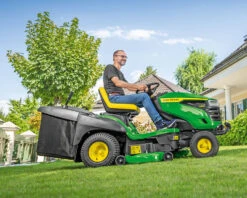 John Deere X167R Lawn Tractor -Garden Tools Store Greendeck 0000s 0002 r2g066470 LSC