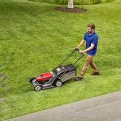 Honda HRX476 XB Cordless Lawnmower -Garden Tools Store Mainimage2 02eaa6b0 59cb 452c 89ec e78ece0aa188