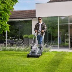 Hayter Hawk 43 AD Cordless Lawnmower -Garden Tools Store Mainimage 5e0cb845 a225 4d40 b5f9 df1d85799cb6